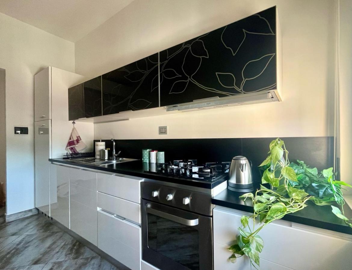 Il Nido Di Giraben Apartamento Savona Exterior foto