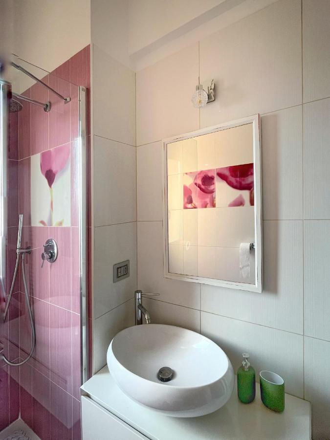 Il Nido Di Giraben Apartamento Savona Exterior foto