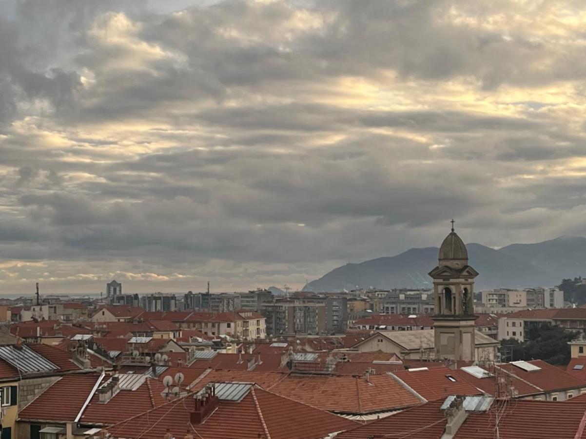 Il Nido Di Giraben Apartamento Savona Exterior foto