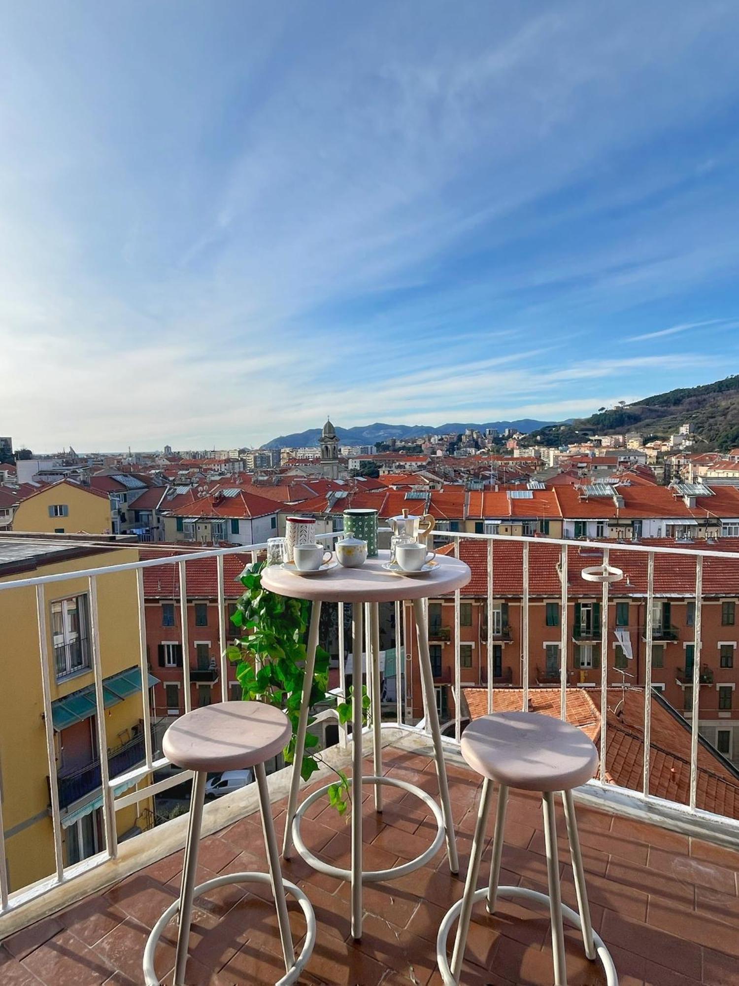 Il Nido Di Giraben Apartamento Savona Exterior foto